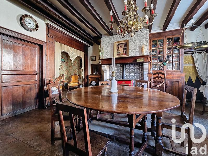 Maison - 240 m² - 8 pièces