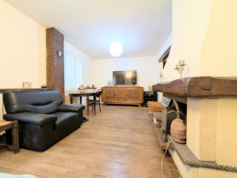 Maison - 99 m² - 5 pièces