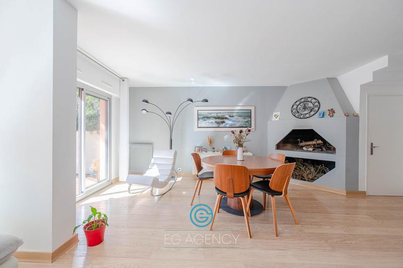 Appartement - 92 m² - 3 pièces