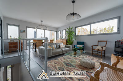 Maison - 90 m² - 4 pièces