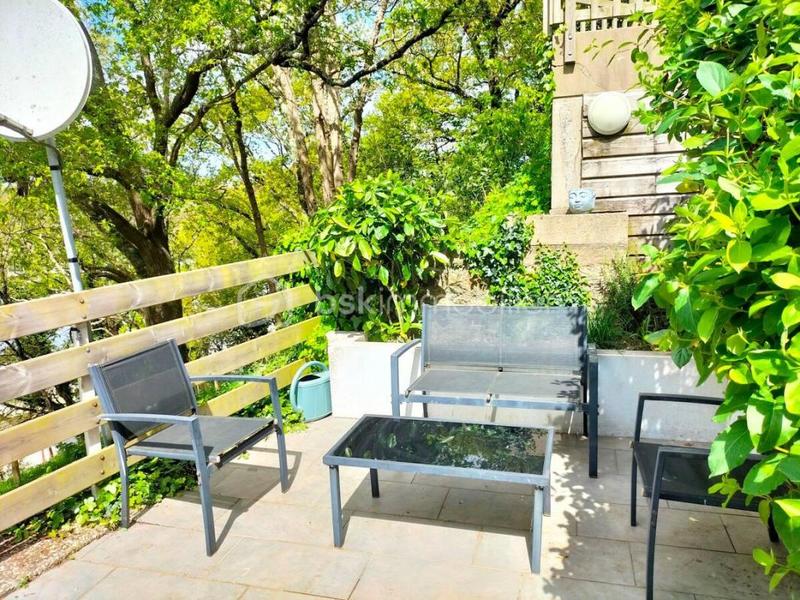 Propriété - 294 m² - 9 pièces