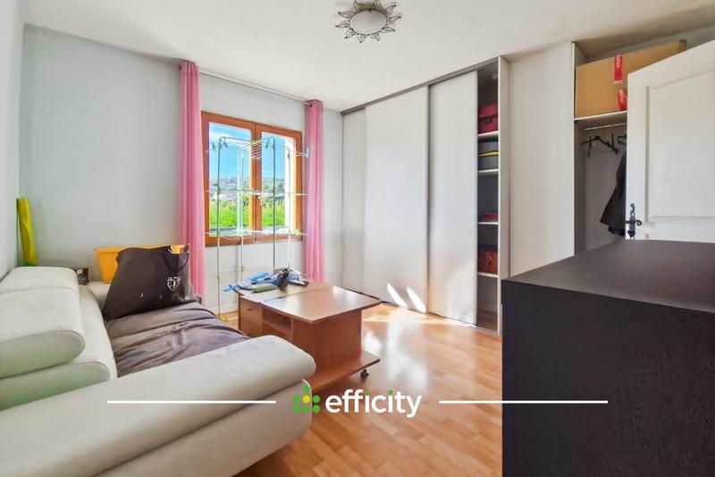 Maison - 200 m² - 6 pièces