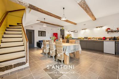 Maison - 150 m² - 5 pièces