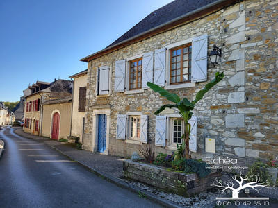 Maison ancienne - 109 m² - 3 pièces