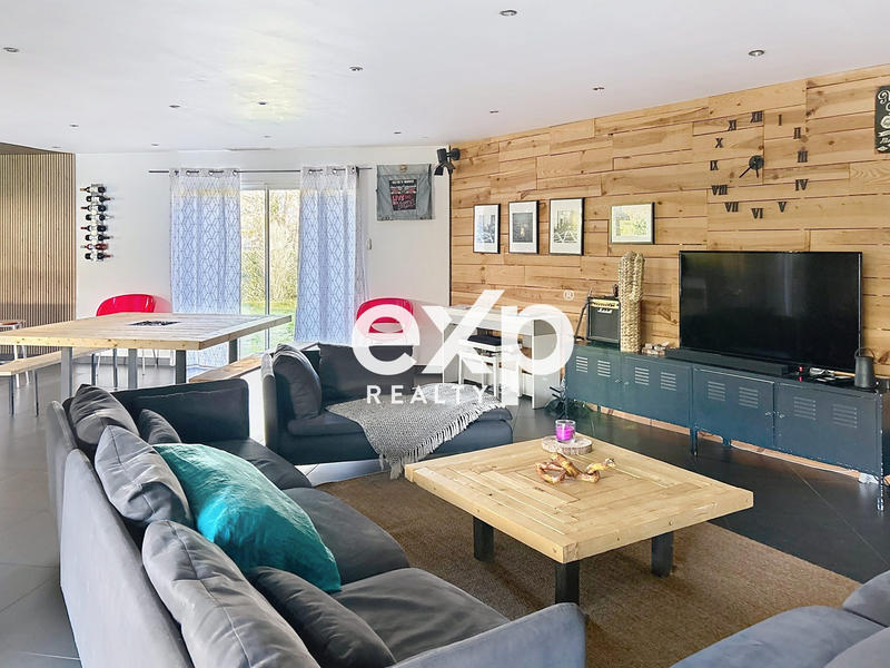 Villa - 152 m² - 6 pièces