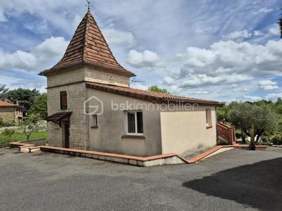 Demeure - 155 m² - 6 pièces