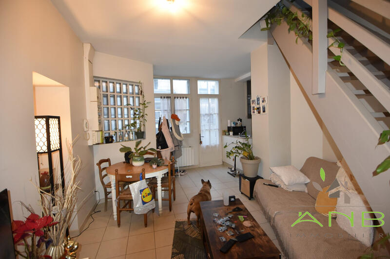 Appartement - 140 m² - 7 pièces
