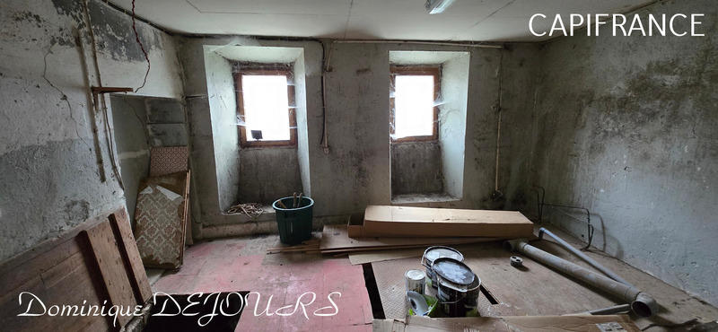 Maison - 102 m² - 5 pièces