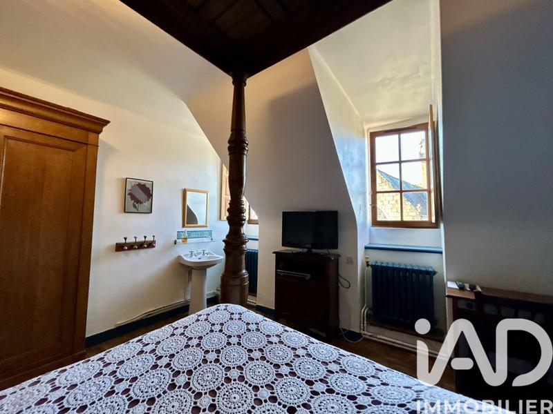 Maison - 340 m² - 12 pièces