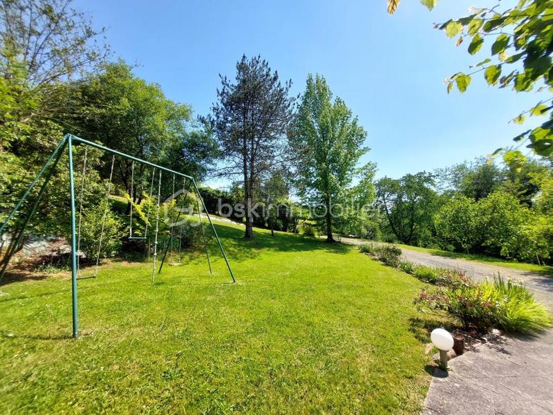 Maison - 162 m² - 6 pièces