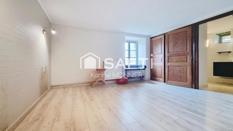 Maison - 418 m² - 10 pièces
