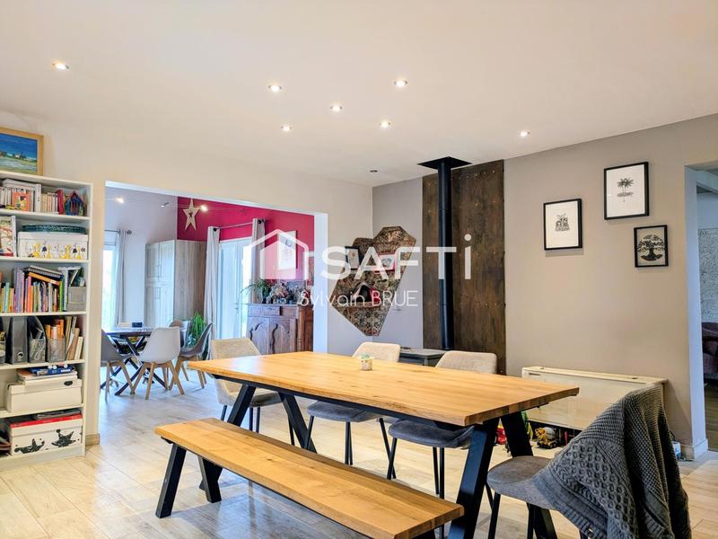 Maison - 140 m² - 5 pièces