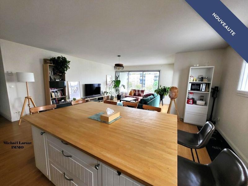 Appartement - 82 m² - 3 pièces