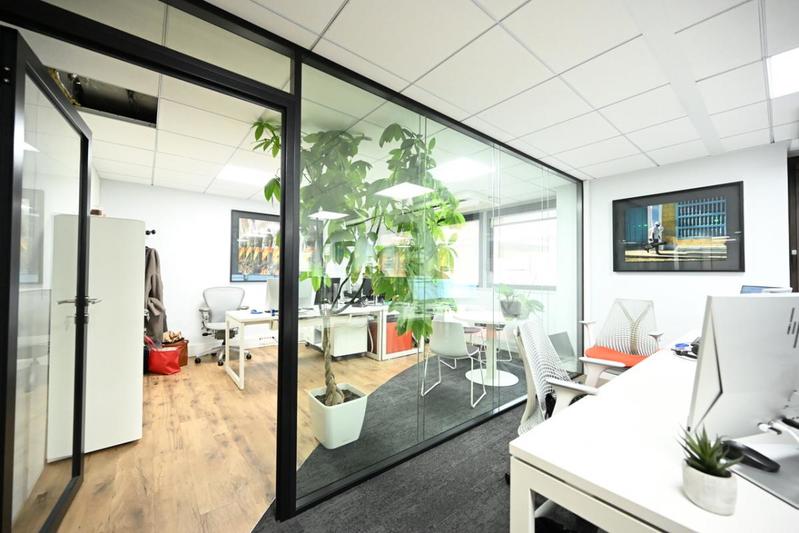 Bureau - 339 m² - 9 pièces