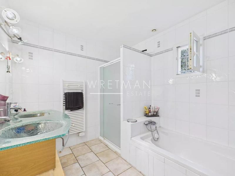 Villa - 163 m² - 6 pièces