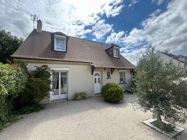 Maison - 146 m² - 6 pièces