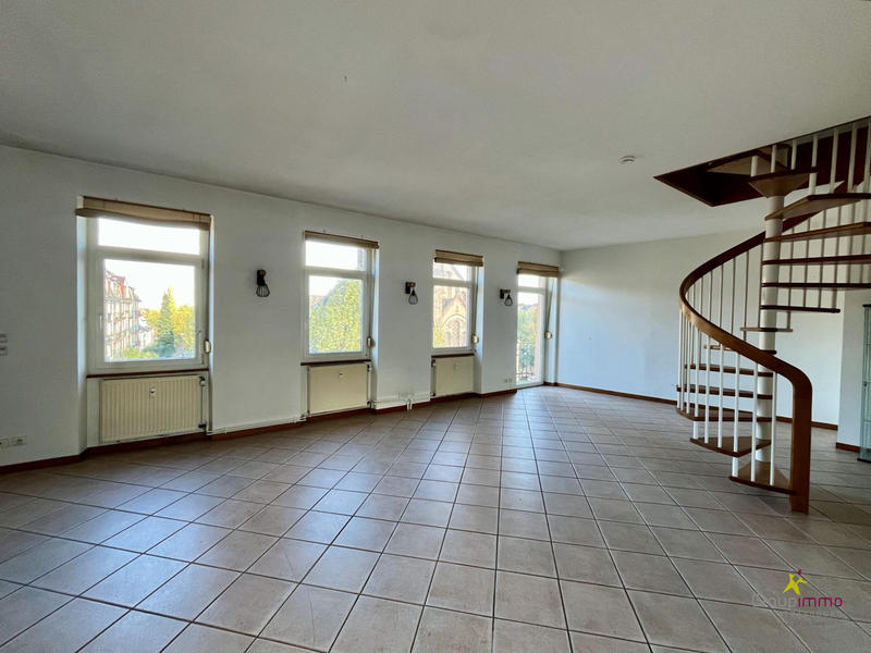 Appartement - 83 m² - 2 pièces