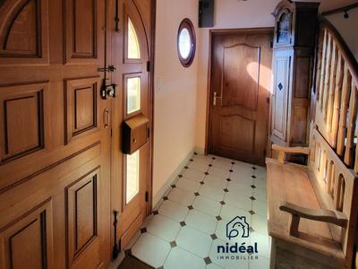 Maison - 190 m² - 8 pièces