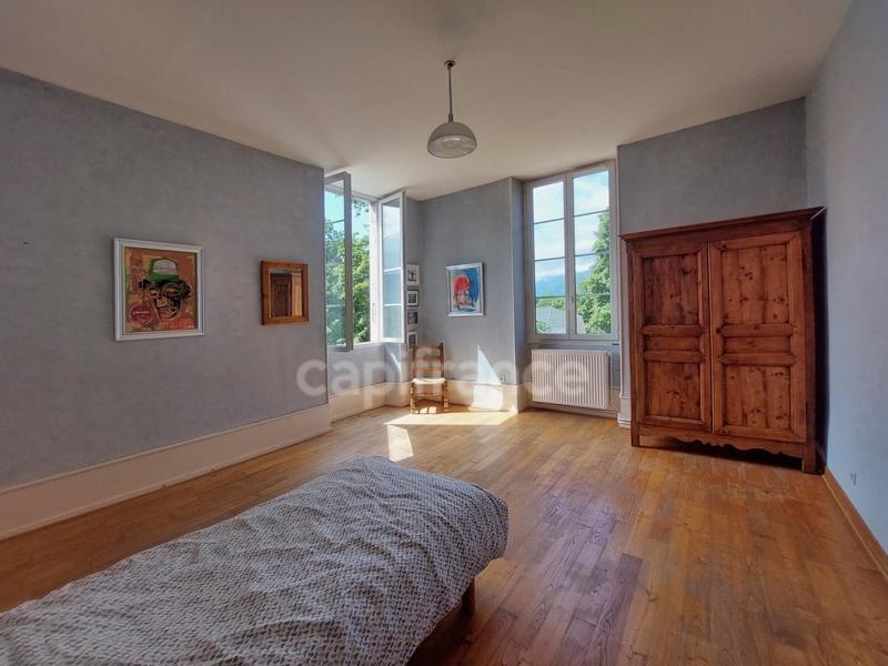 Maison bourgeoise - 539 m² - 14 pièces