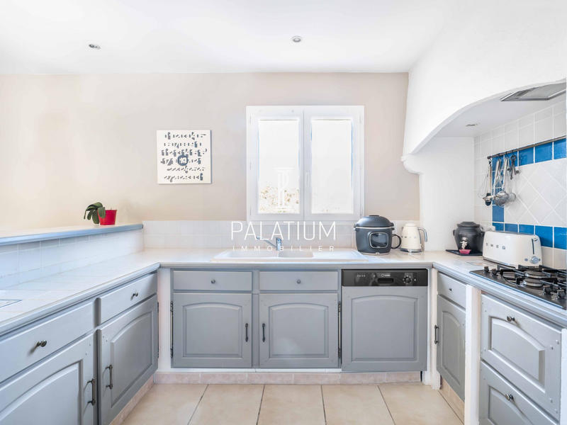 Maison traditionnelle - 98 m² - 4 pièces