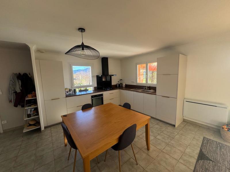 Villa - 100 m² - 4 pièces