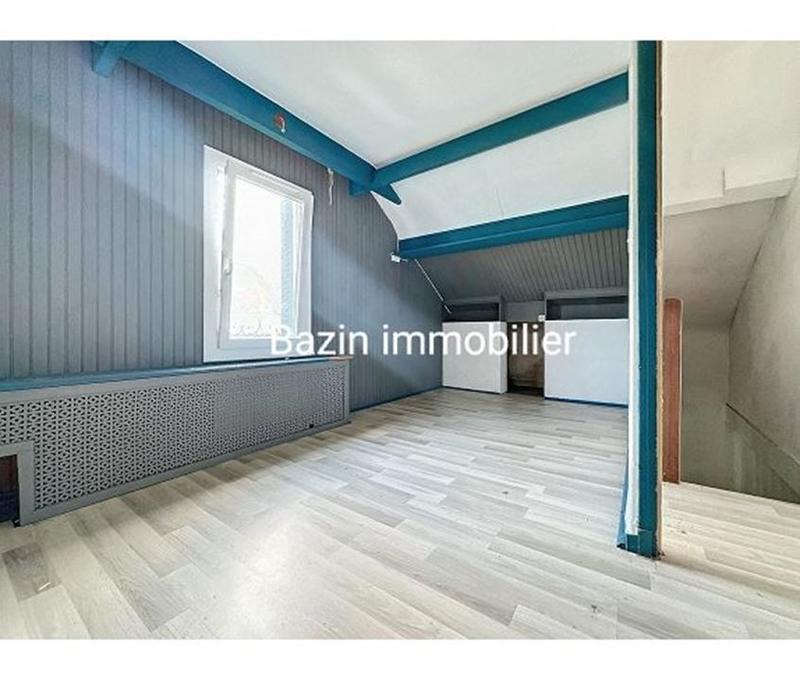 Maison traditionnelle - 98 m² - 5 pièces