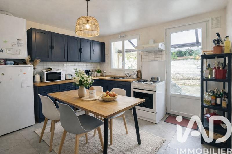 Maison - 92 m² - 5 pièces