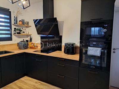 Maison - 133 m² - 6 pièces