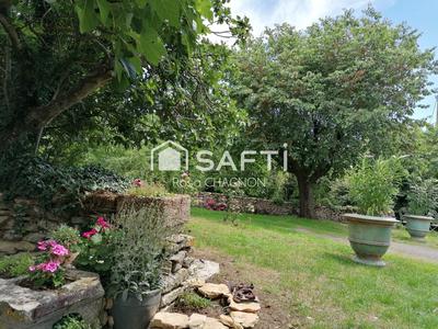 Maison - 229 m² - 7 pièces