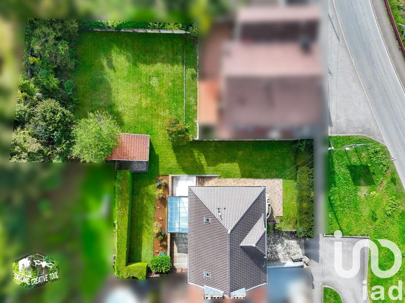 Maison - 242 m² - 7 pièces