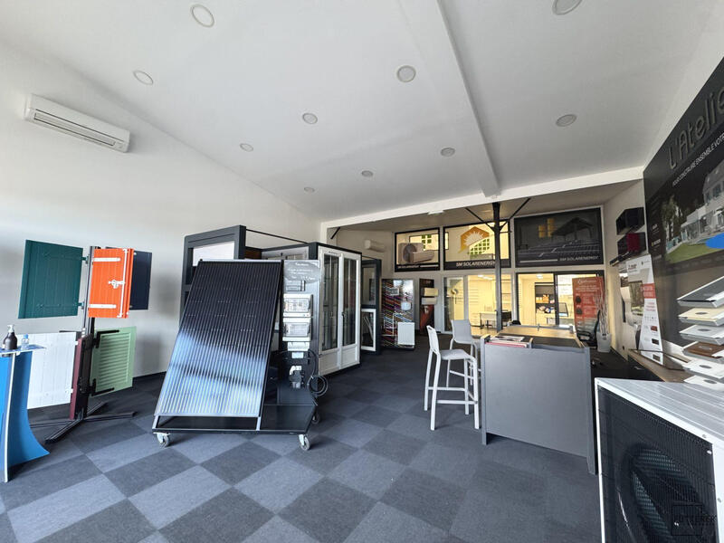 Local commercial - 160 m²