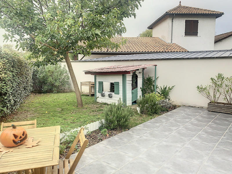Maison - 93 m² - 4 pièces