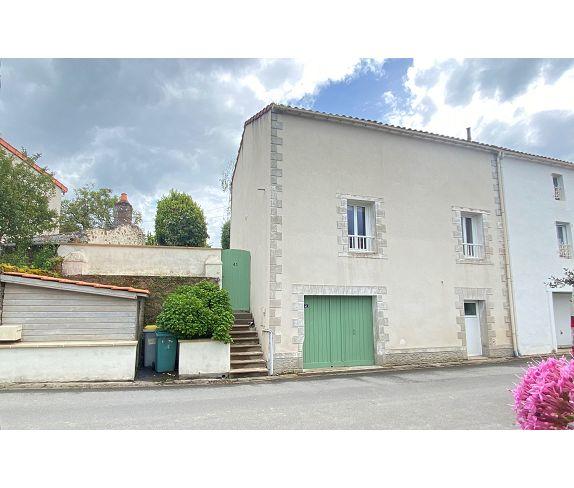 Maison de village - 118 m² - 6 pièces