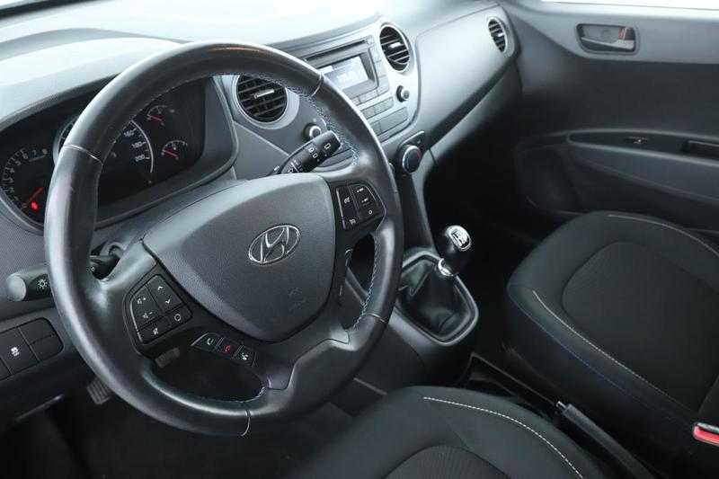 Hyundai i10 1.0 Uefa Euro 2016 66 ch