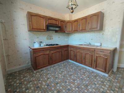 Maison - 91 m² - 7 pièces