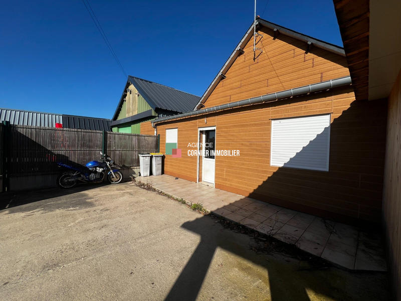 Maison - 210 m² - 8 pièces