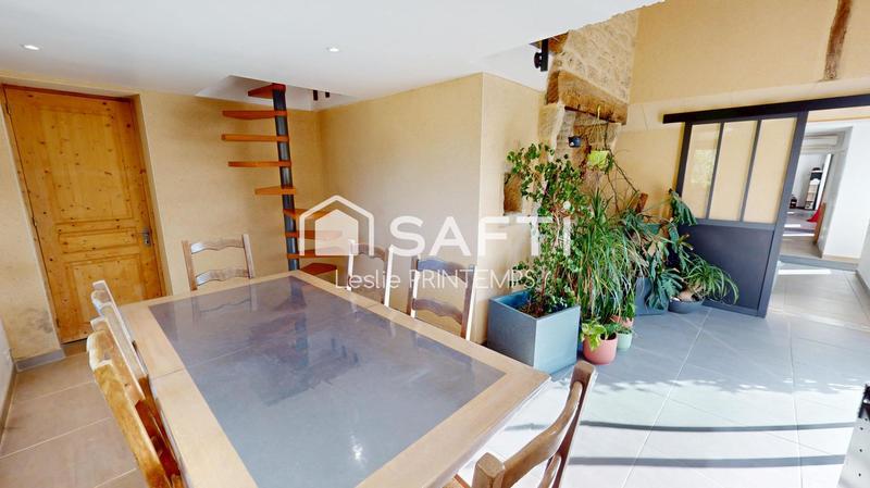 Maison - 186 m² - 7 pièces