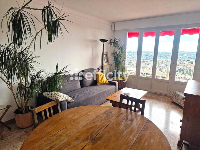 Appartement - 72 m² - 3 pièces