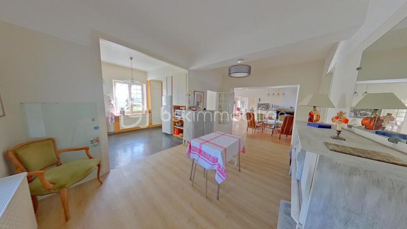 Propriété - 180 m² - 6 pièces