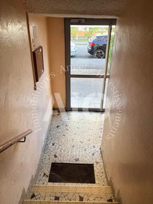 Appartement - 61 m² - 4 pièces