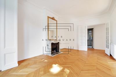 Appartement - 133 m² - 6 pièces