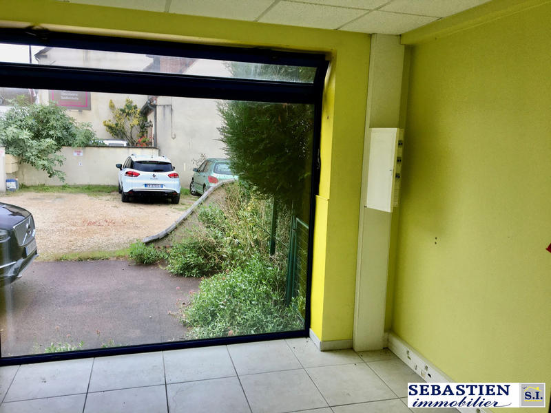 Local commercial - 46 m² - 4 pièces