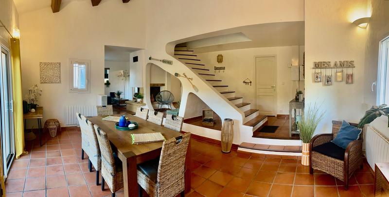 Maison traditionnelle - 160 m² - 6 pièces