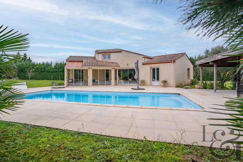 Maison - 145 m² - 4 pièces