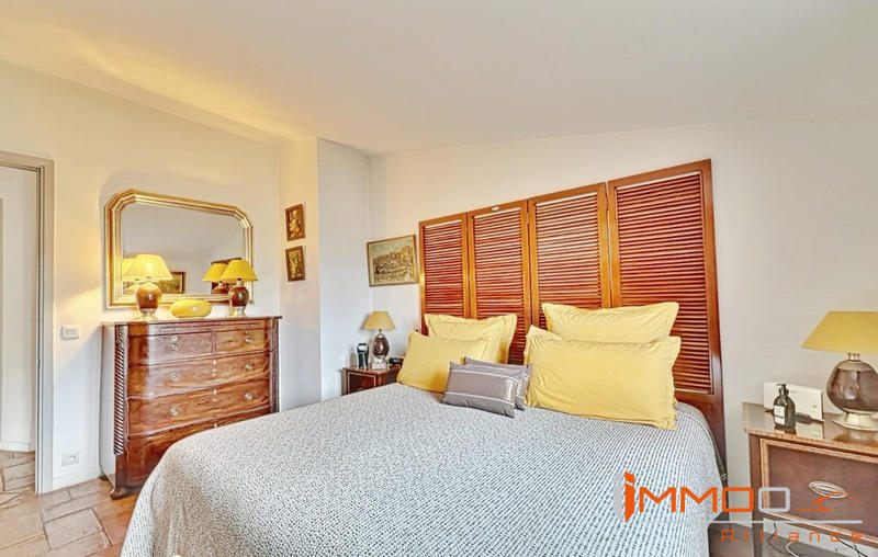 Maison - 197 m² - 6 pièces