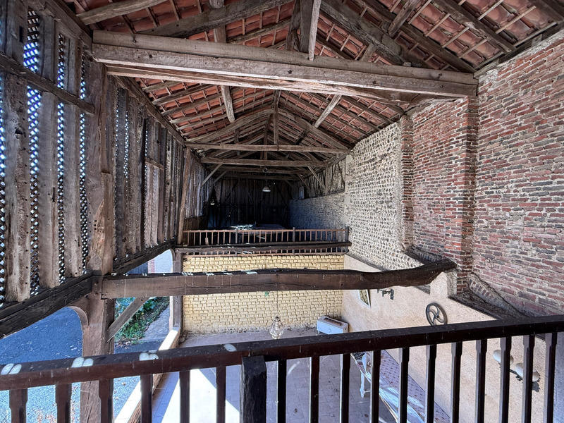 Maison - 250 m² - 5 pièces