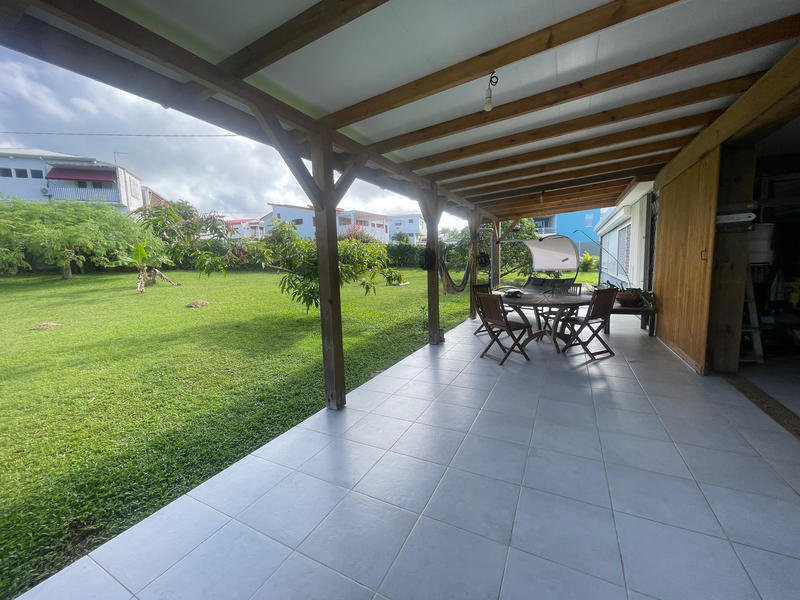 Maison - 250 m² - 5 pièces