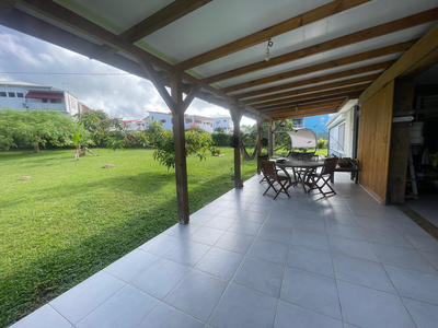 Maison - 250 m² - 5 pièces