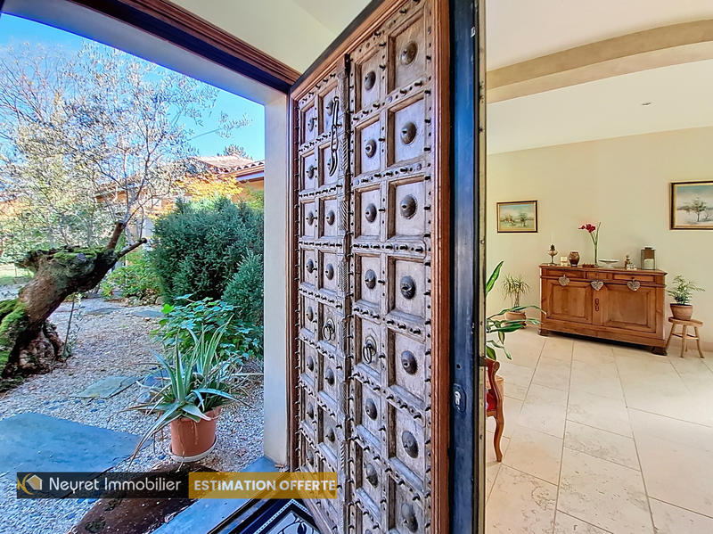 Maison - 308 m² - 10 pièces