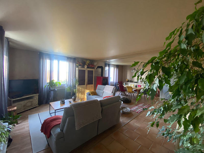Maison - 210 m² - 5 pièces